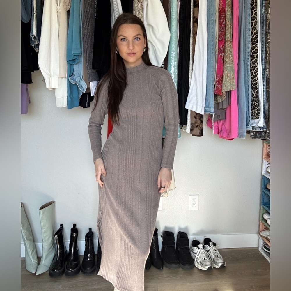 Ribbed Knit Midi Dress - Picture 2 of 3